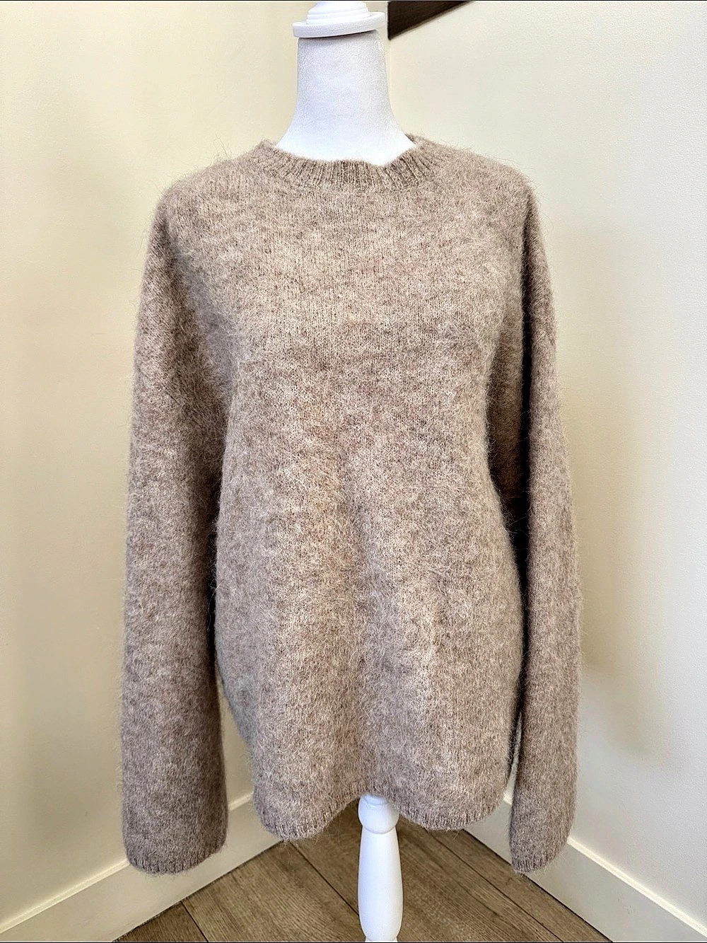 LAMARQUE Alpaca Blend Crewneck Sweater in Brown Like New
